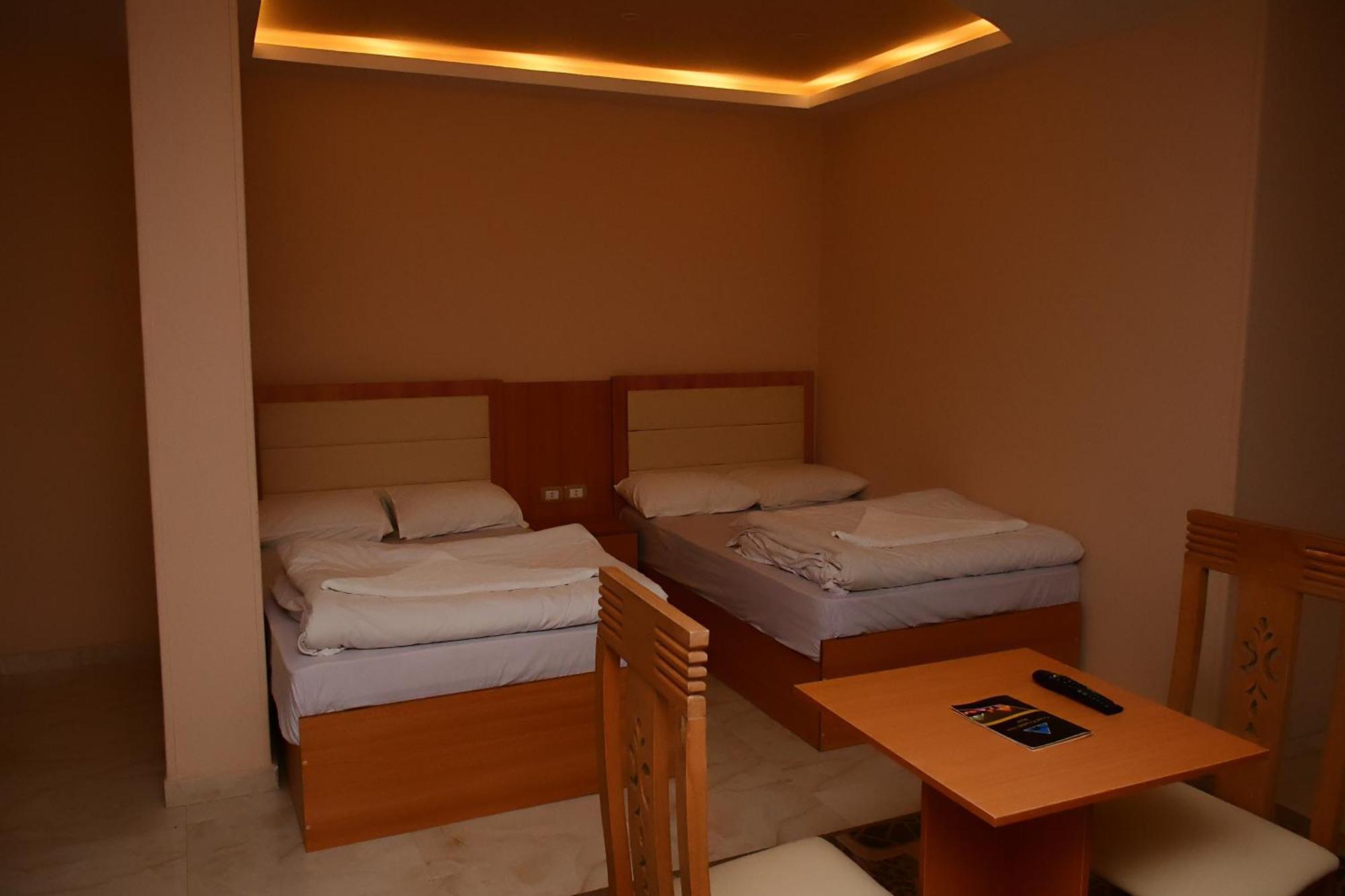 Grand Golden Pyramids View Hotel Kafrat al Jabal Exterior photo