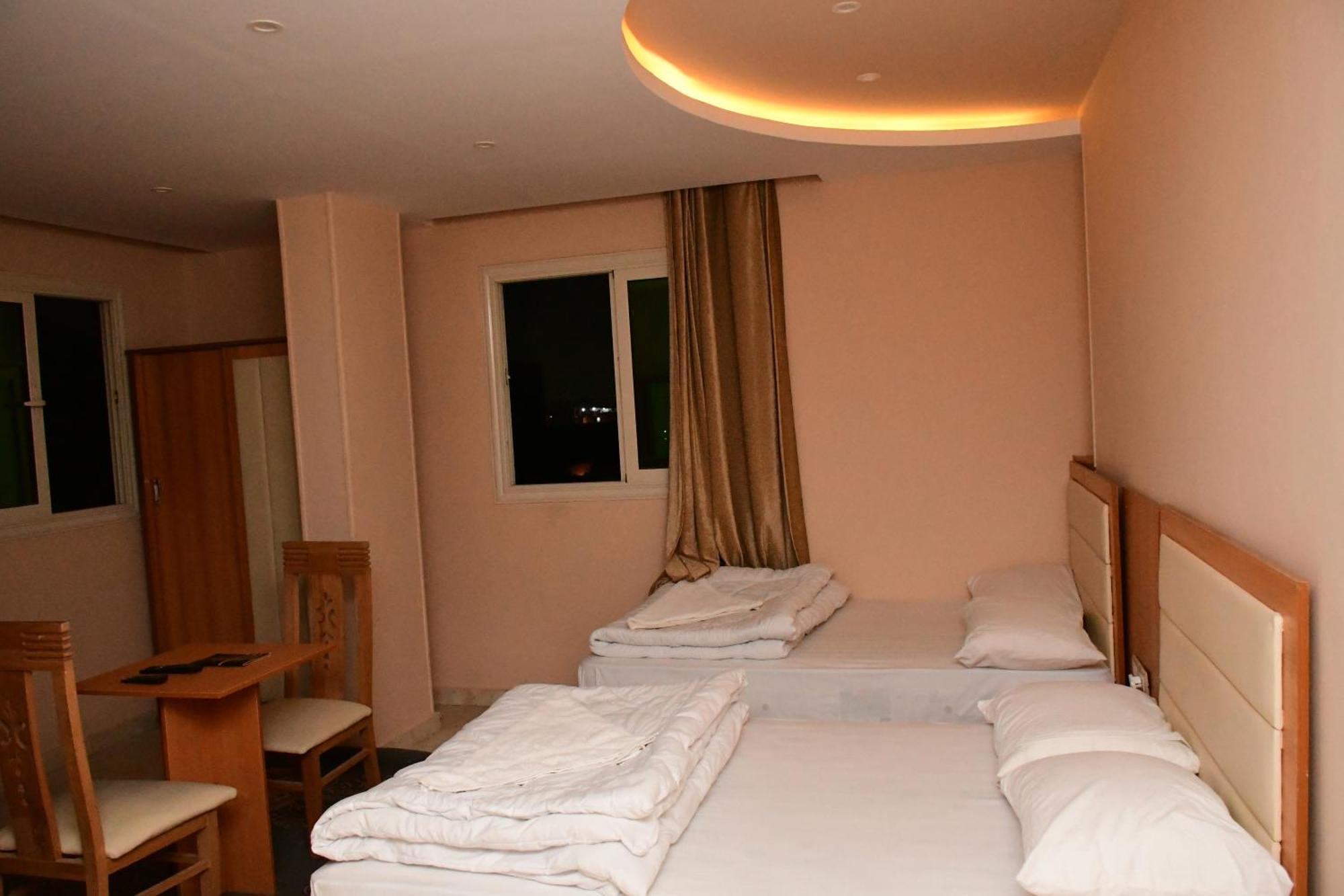 Grand Golden Pyramids View Hotel Kafrat al Jabal Exterior photo