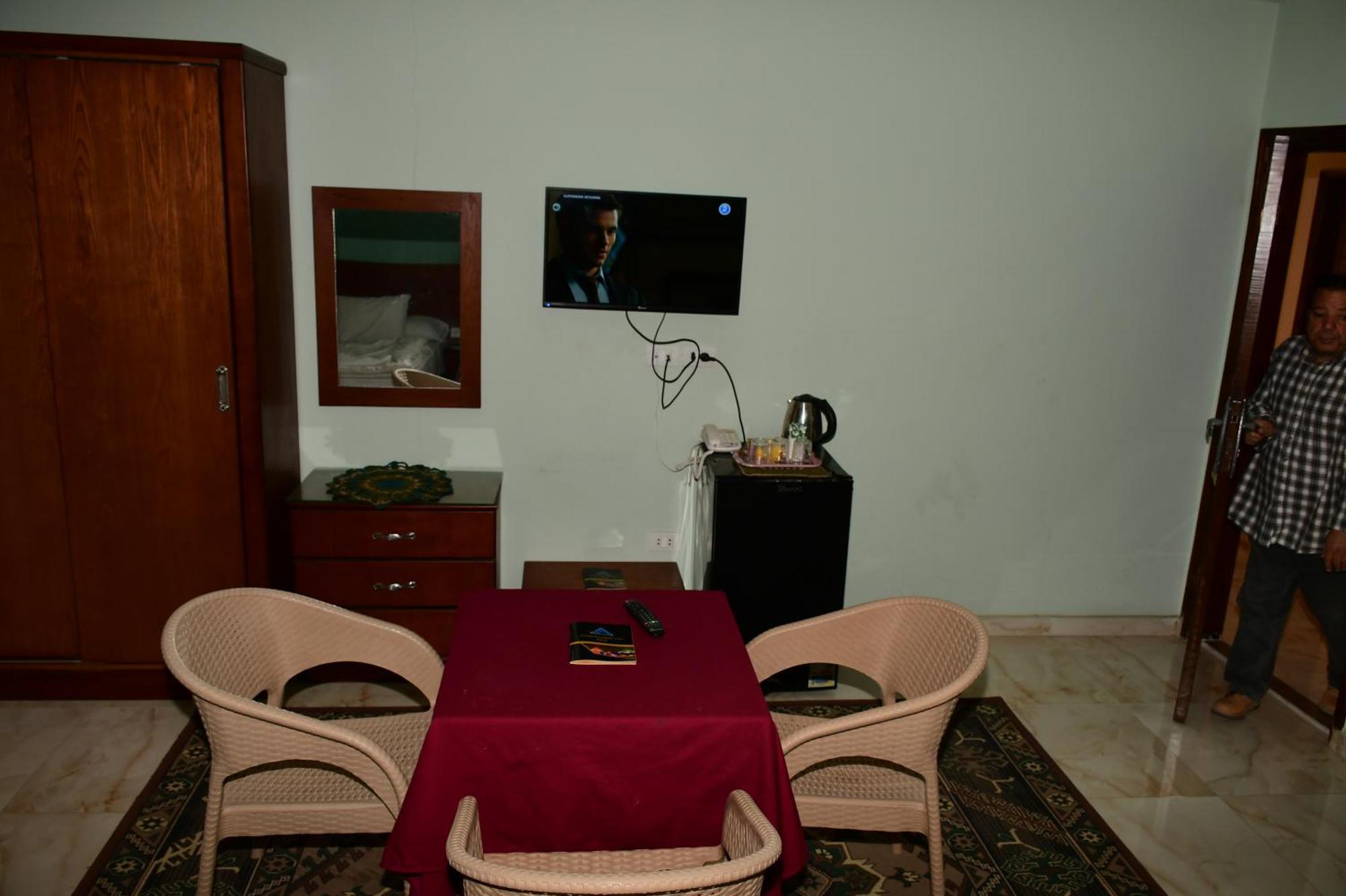 Grand Golden Pyramids View Hotel Kafrat al Jabal Exterior photo