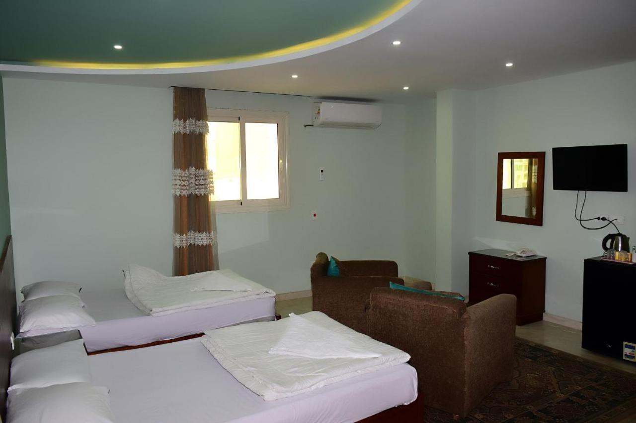 Grand Golden Pyramids View Hotel Kafrat al Jabal Exterior photo